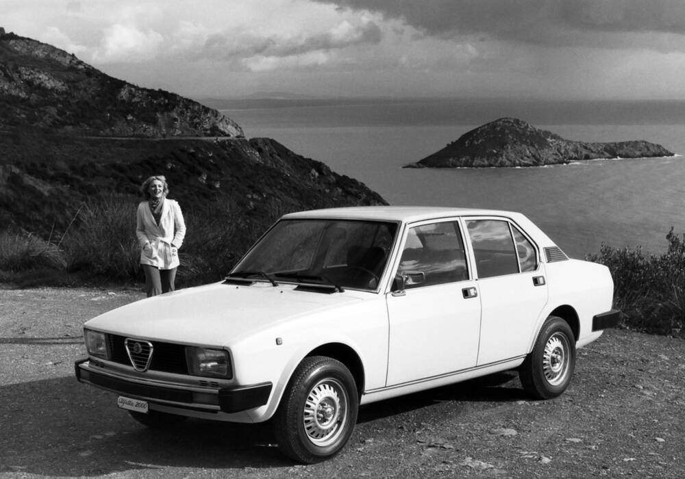 Fiche technique Alfa Romeo Alfetta 2.0 (116) (1977-1982)