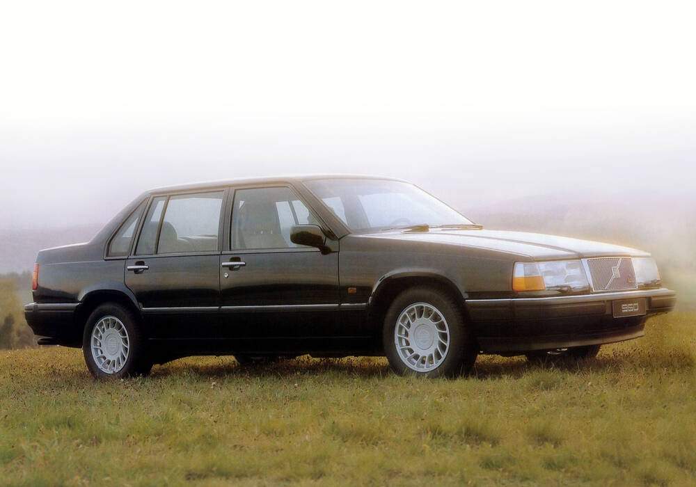 Fiche technique Volvo 960 3.0 24v (1990-1997)