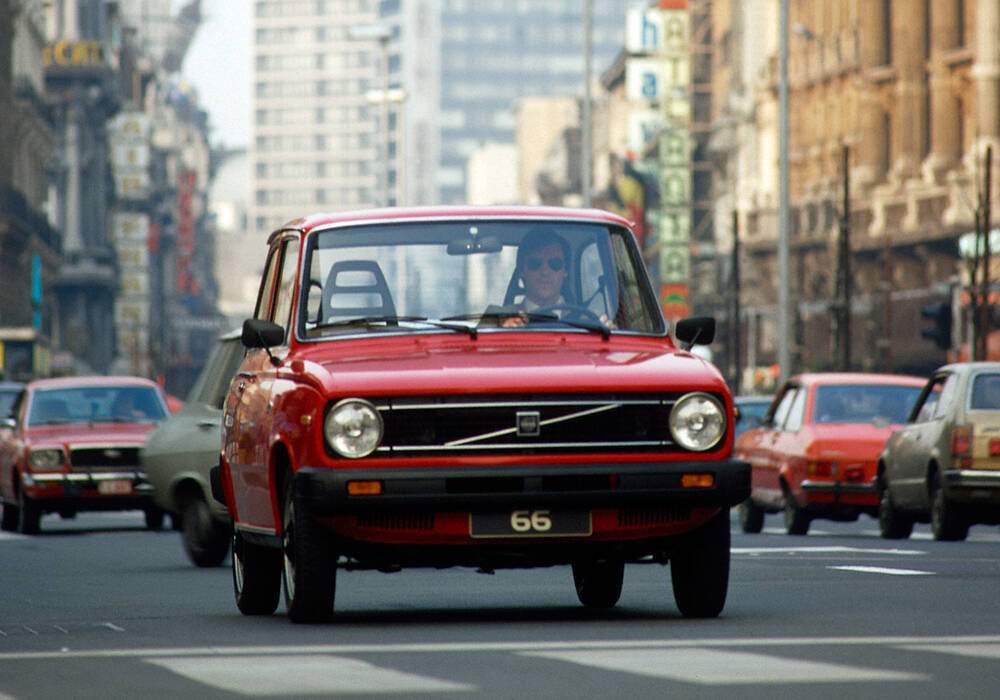 Fiche technique Volvo 66 DL (1975-1978)