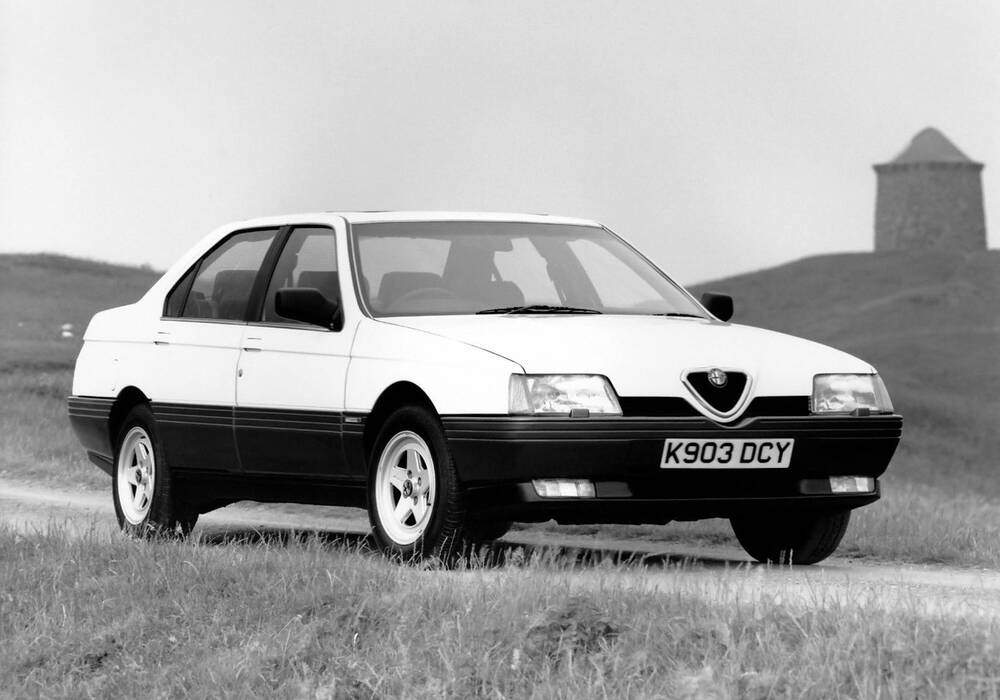 Fiche technique Alfa Romeo 164 2.0 Turbo (1988-1991)