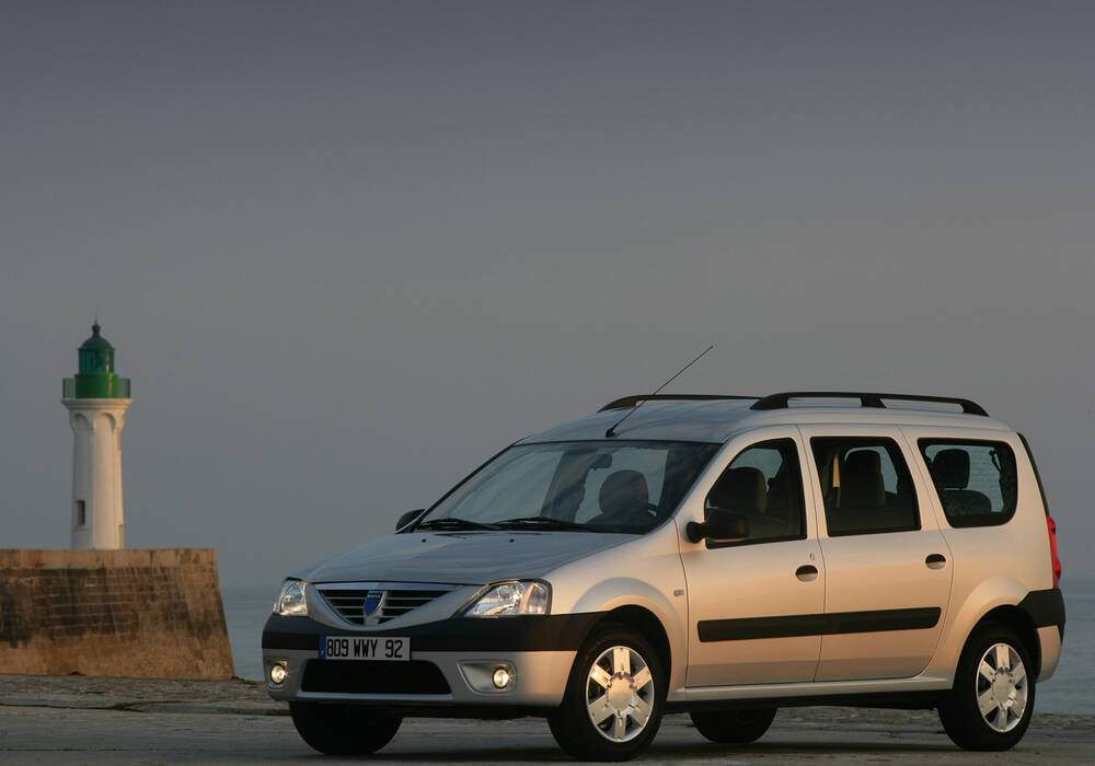 Fiche technique Dacia Logan MCV 1.6 16v (2006-2007)