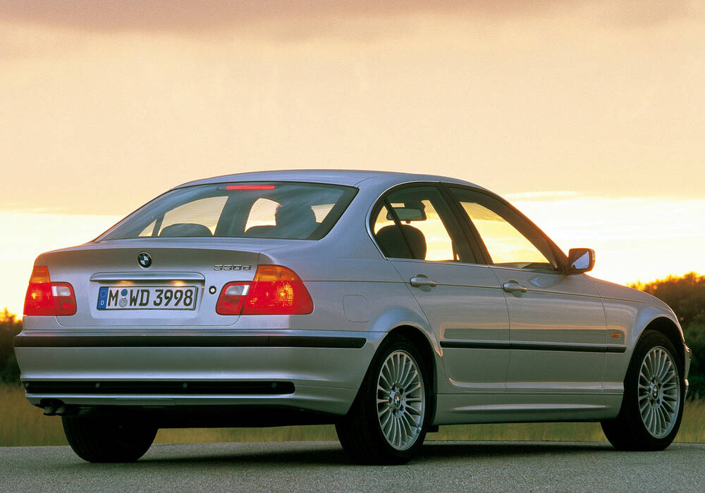 Fiche technique BMW 330d (E46) (2001-2002)