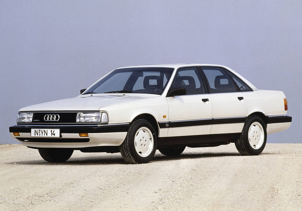 Fiche technique Audi 200 II Quattro 200 (44) (1988-1989)