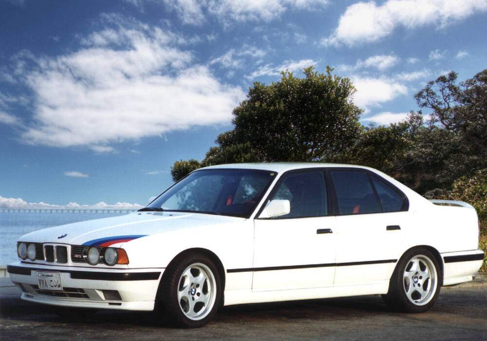 Fiche technique BMW M5 (E34) &laquo; Naghi Motors &raquo; (1992)