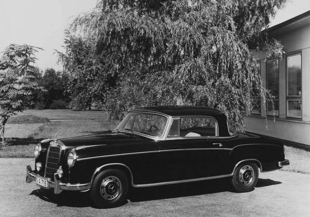 Fiche technique Mercedes-Benz 220 S Coup&eacute; (W180 II) (1956-1957)
