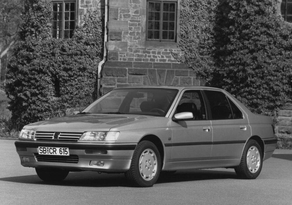 Fiche technique Peugeot 605 2.0 (1990-1992)