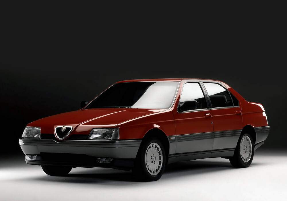 Fiche technique Alfa Romeo 164 3.0 V6 (1987-1989)