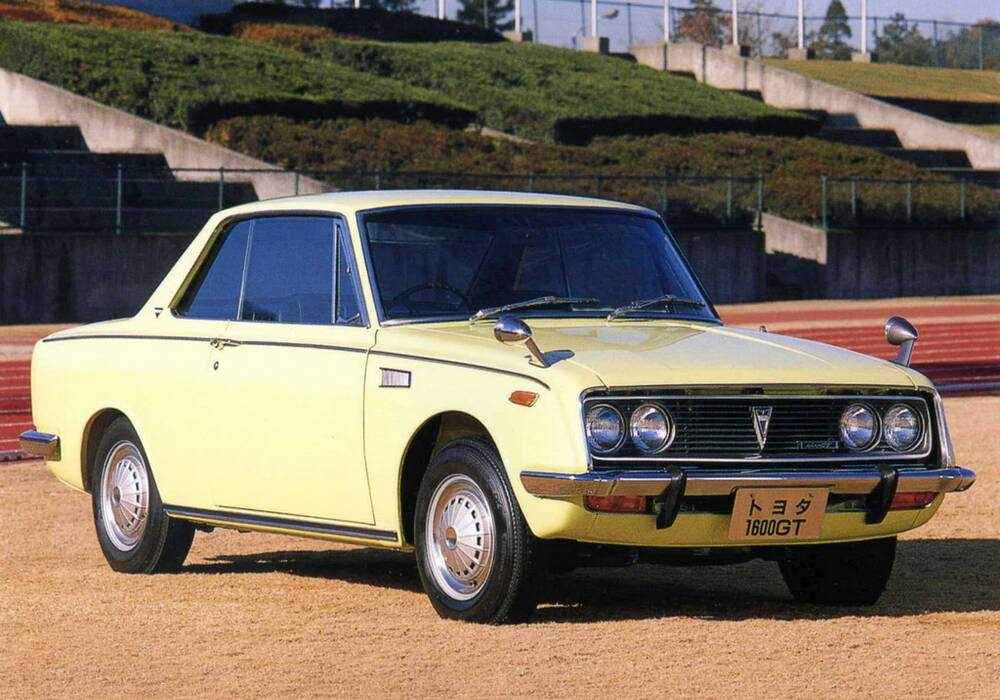 Fiche technique Toyota 1600 GT (RT55) (1967-1970)