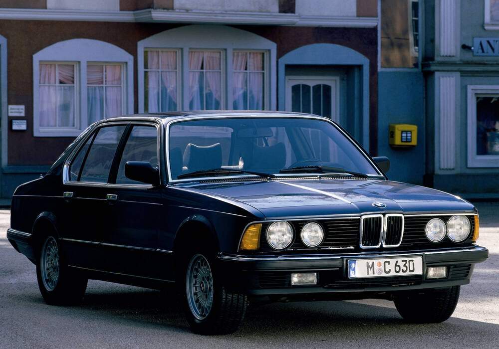 Fiche technique BMW 745i (E23) (1980-1982)