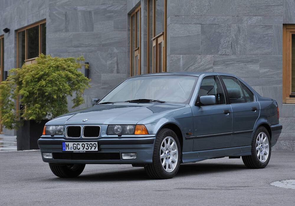 Fiche technique BMW 323i (E36) (1995-1997)