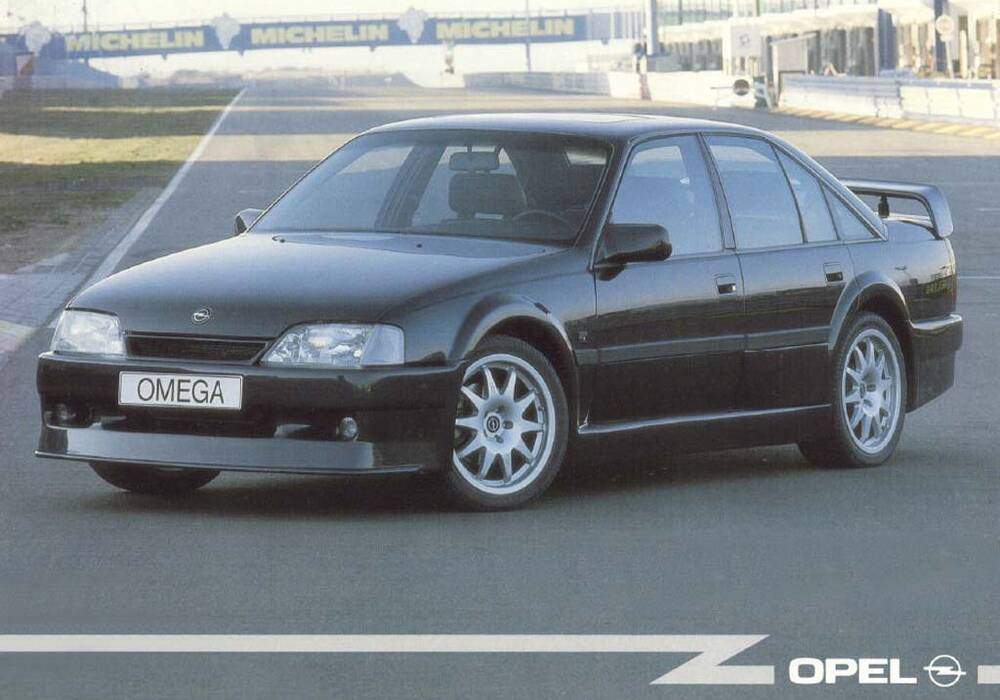 Fiche technique Opel Omega Evolution 500 (A) (1991-1993)