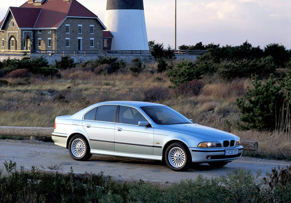 Fiche technique BMW 520i (E39) (1996-2000)