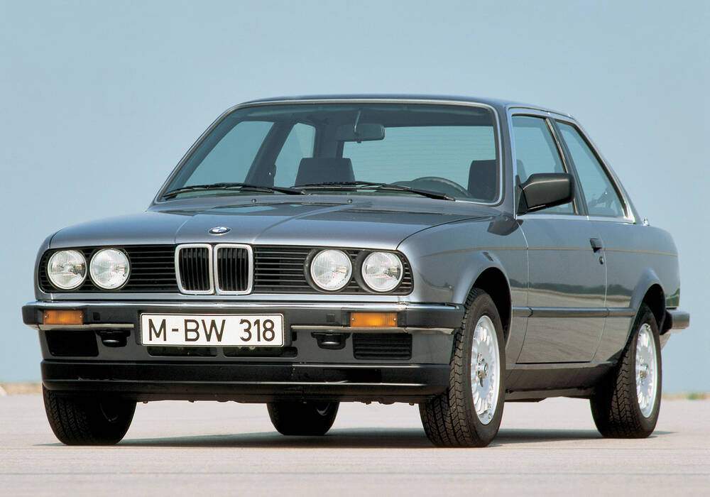 Fiche technique BMW 318i (E30) (1983-1986)