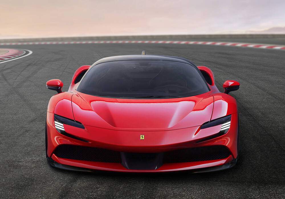 Fiche technique Ferrari SF90 Stradale (2019)