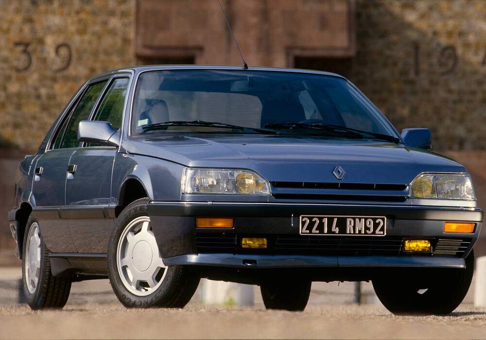 Fiche technique Renault 25 V6 Turbo 180 (1986-1989)