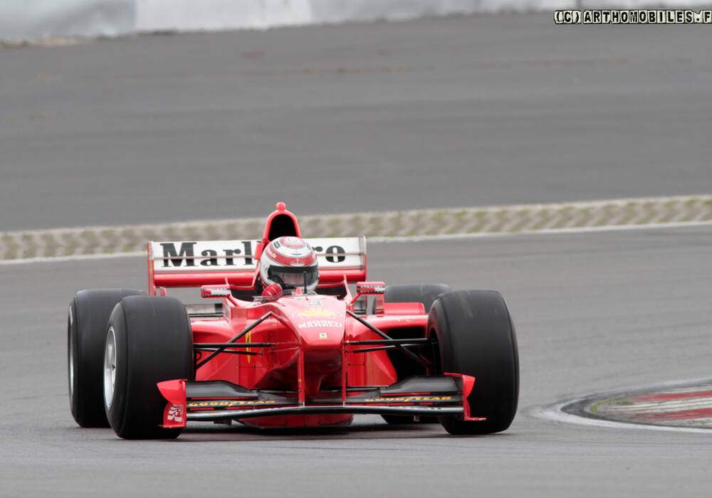 Fiche technique Ferrari F300 (1998)