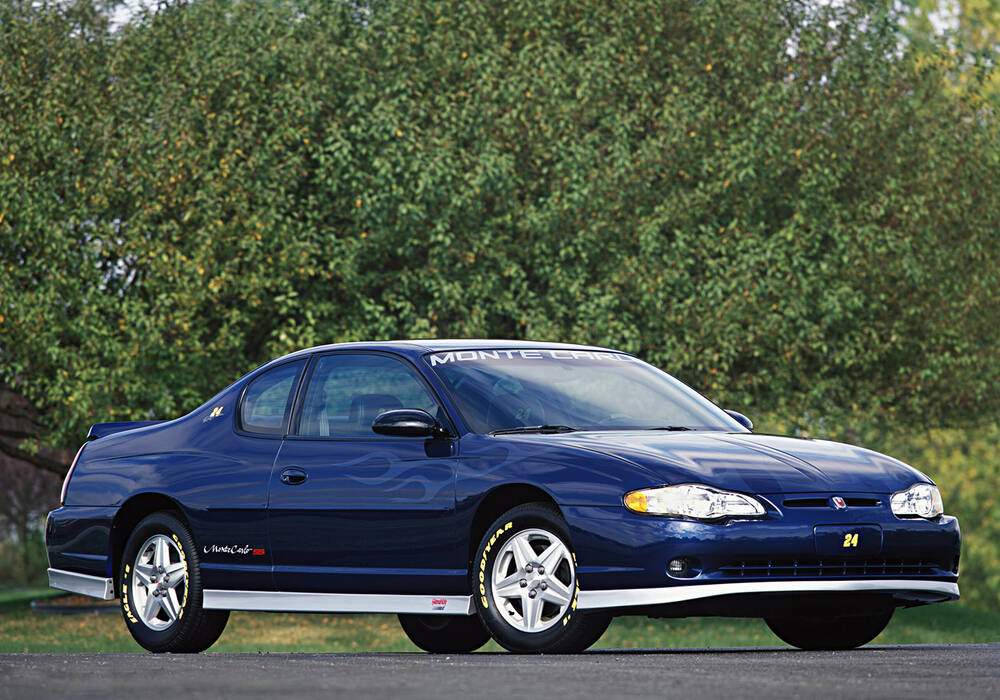 Fiche technique Chevrolet Monte Carlo VI SS &laquo; Jeff Gordon Signature Edition &raquo; (2003)