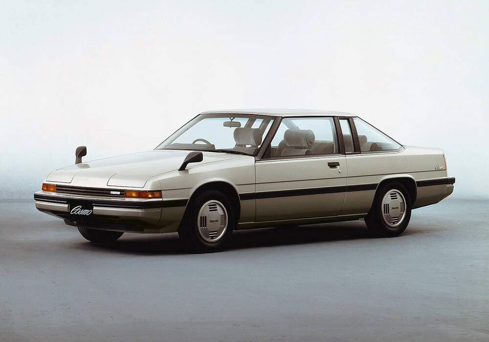 Fiche technique Mazda Cosmo III Coup&eacute; 2000i (HB2) (1983-1984)