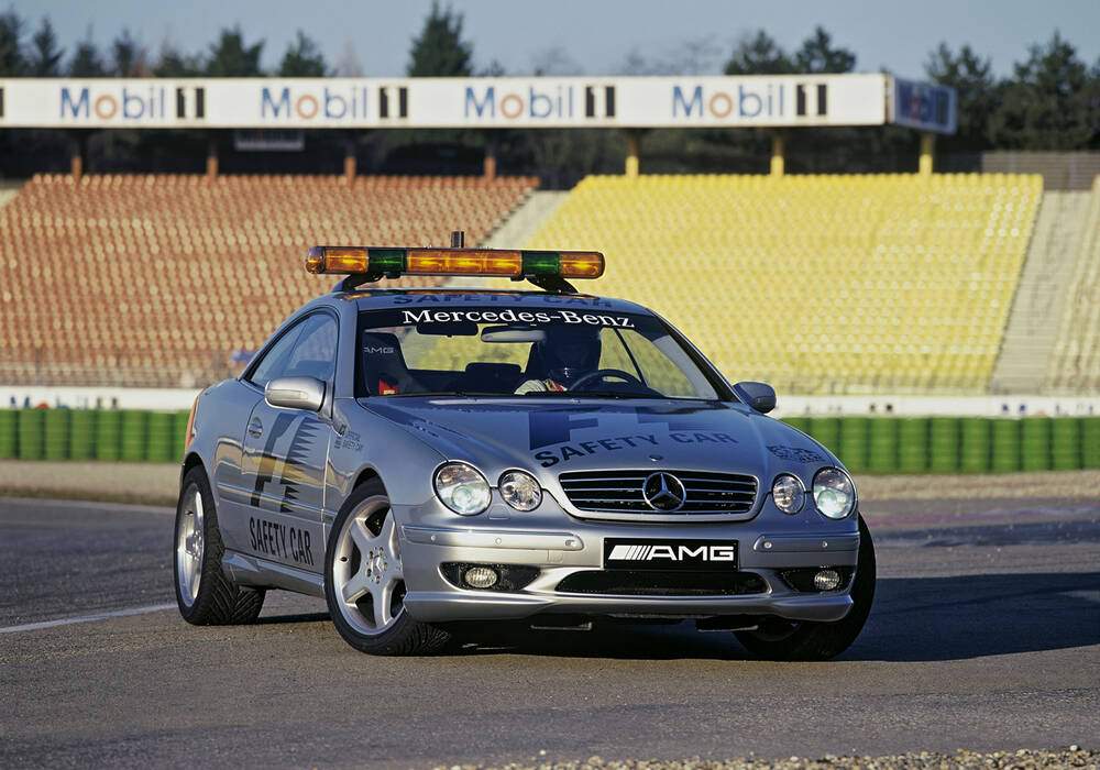 Fiche technique Mercedes-Benz CL II 55 AMG (C215) &laquo; F1 Safety Car &raquo; (2000-2001)