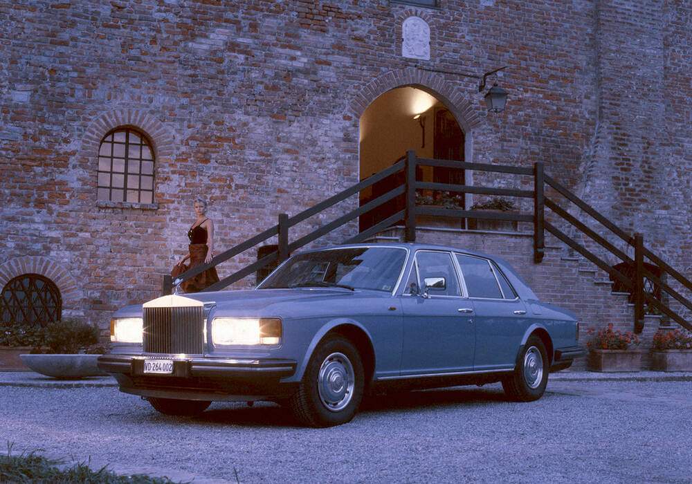 Fiche technique Rolls-Royce Silver Spirit (1980-1989)