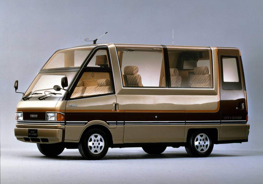 Fiche technique Mazda Bongo Brawny Sky Lounge Concept (1985)