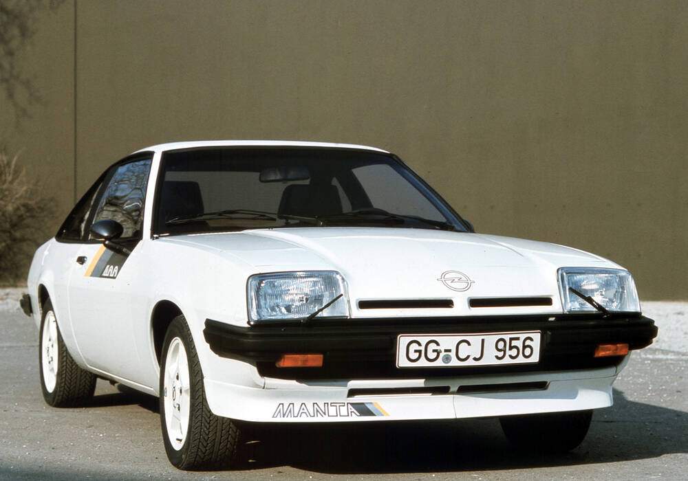 Fiche technique Opel Manta 400 Prototype (1981)