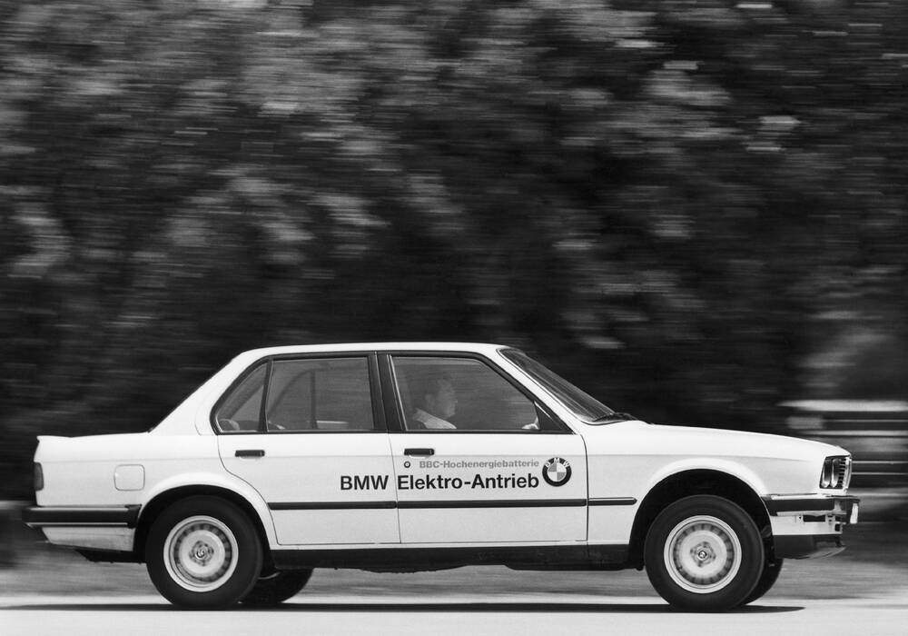 Fiche technique BMW 325iX Elektro-Antrieb (1987)