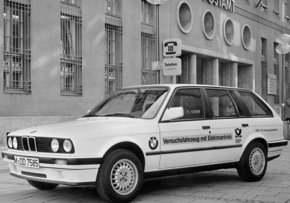 Fiche technique BMW 325iX Touring Elektro-Antrieb (1987)