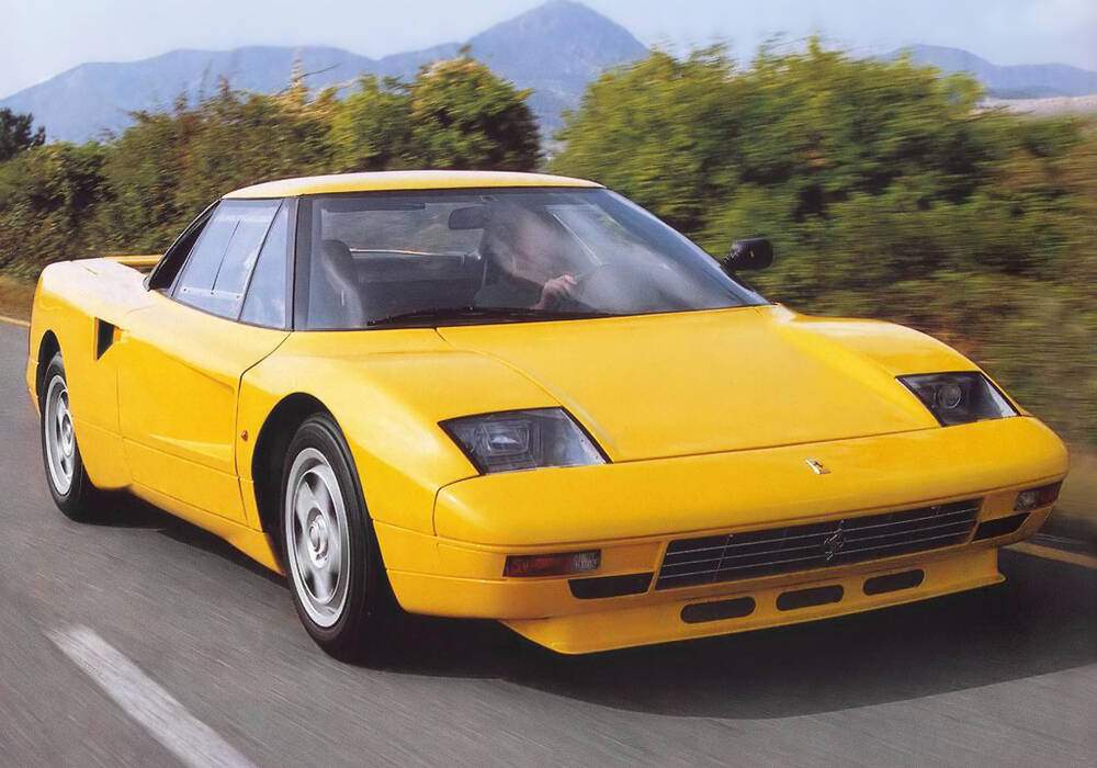 Fiche technique Ferrari 408 4RM (1987)
