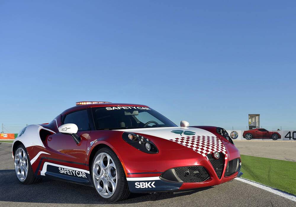 Fiche technique Alfa Romeo 4C SBK Safety Car (2014-2016)
