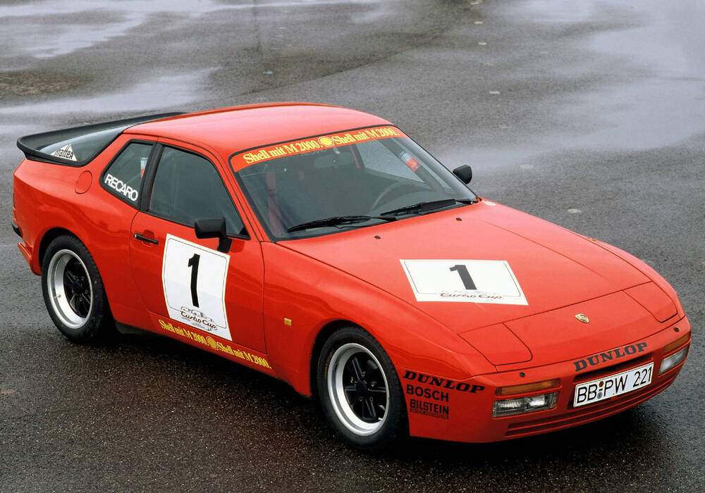 Fiche technique Porsche 944 Turbo Cup (1988-1989)