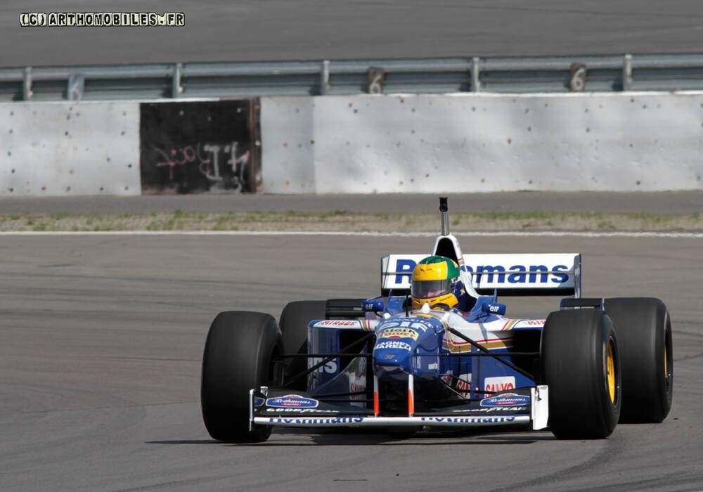 Fiche technique Williams FW18 (1996)
