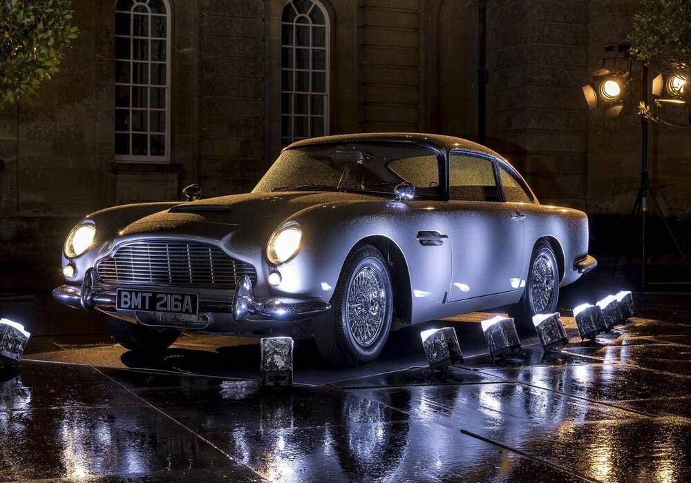 Fiche technique Voitures de films : Aston Martin DB5 (2011)