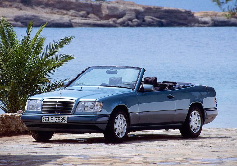 Fiche technique Mercedes-Benz E Cabriolet 220 (A124) (1993-1997)