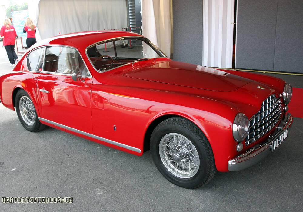 Fiche technique Ferrari 195 Inter Coup&eacute; Ghia (1950-1952)