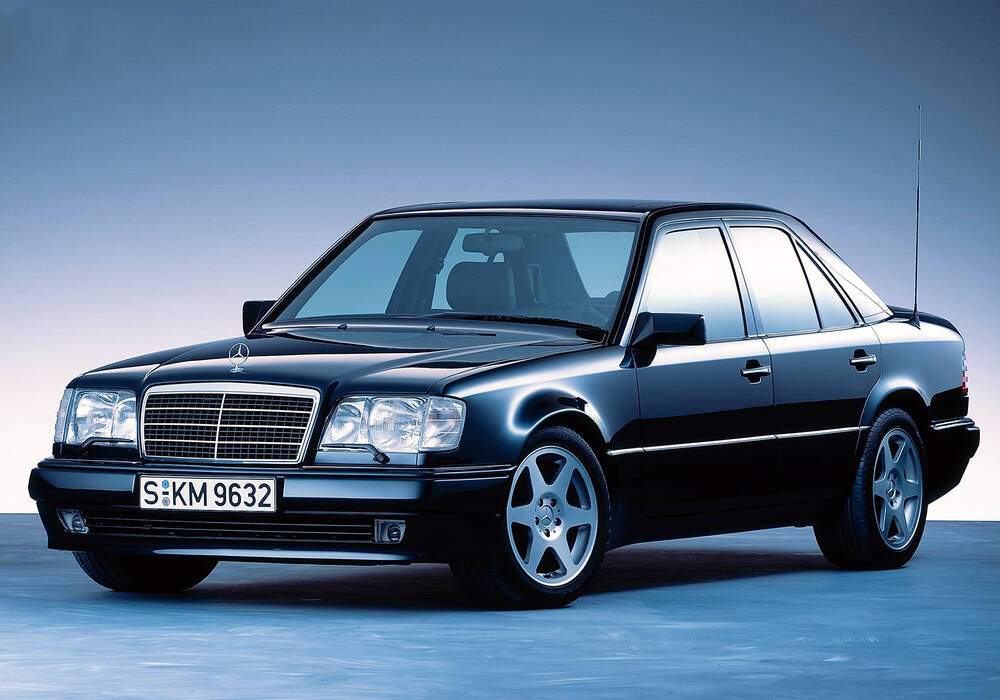 Fiche technique Mercedes-Benz E 500 (W124) &laquo; Limited &raquo; (1994-1995)