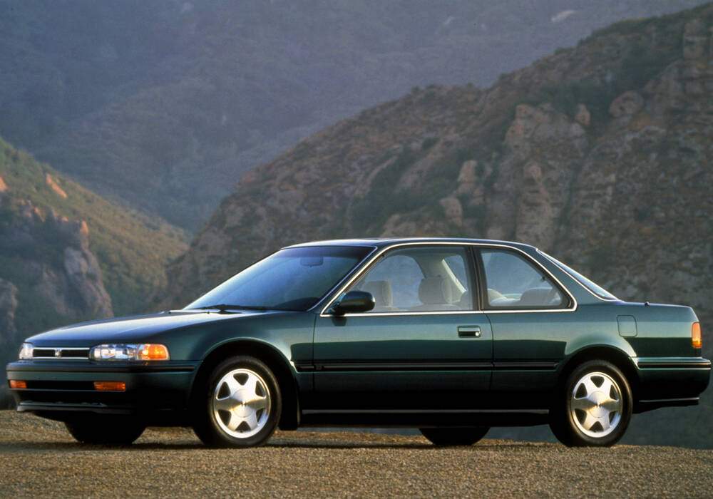 Fiche technique Honda Accord IV Coup&eacute; 2.0 (1992-1994)