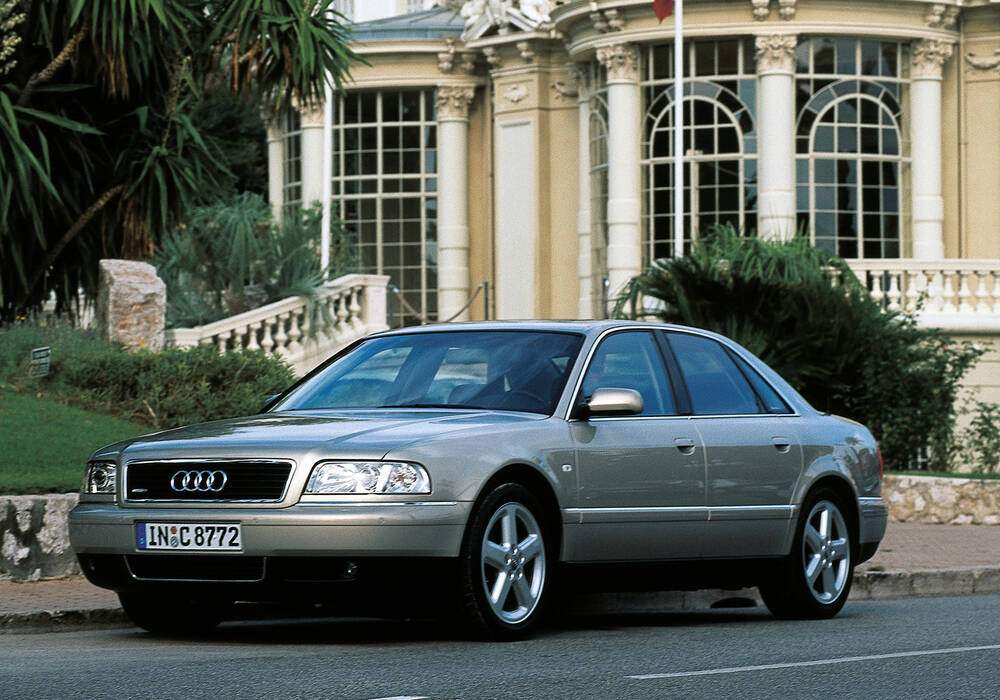 Fiche technique Audi A8 4.2 V8 Quattro (D2) (1998-2002)