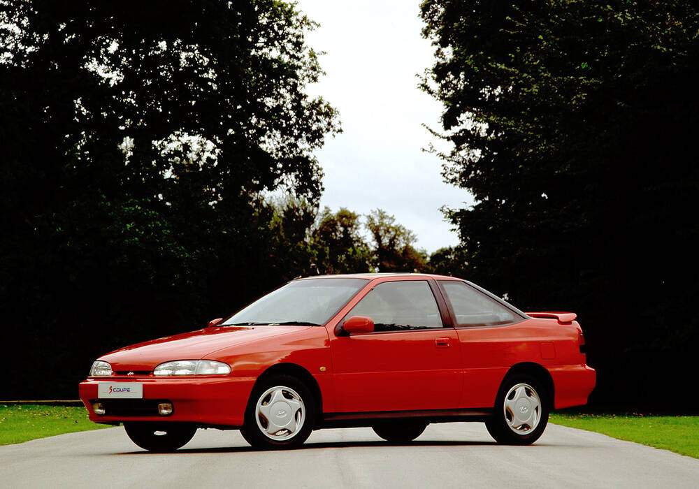 Fiche technique Hyundai S-Coup&eacute; GT (1993-1996)