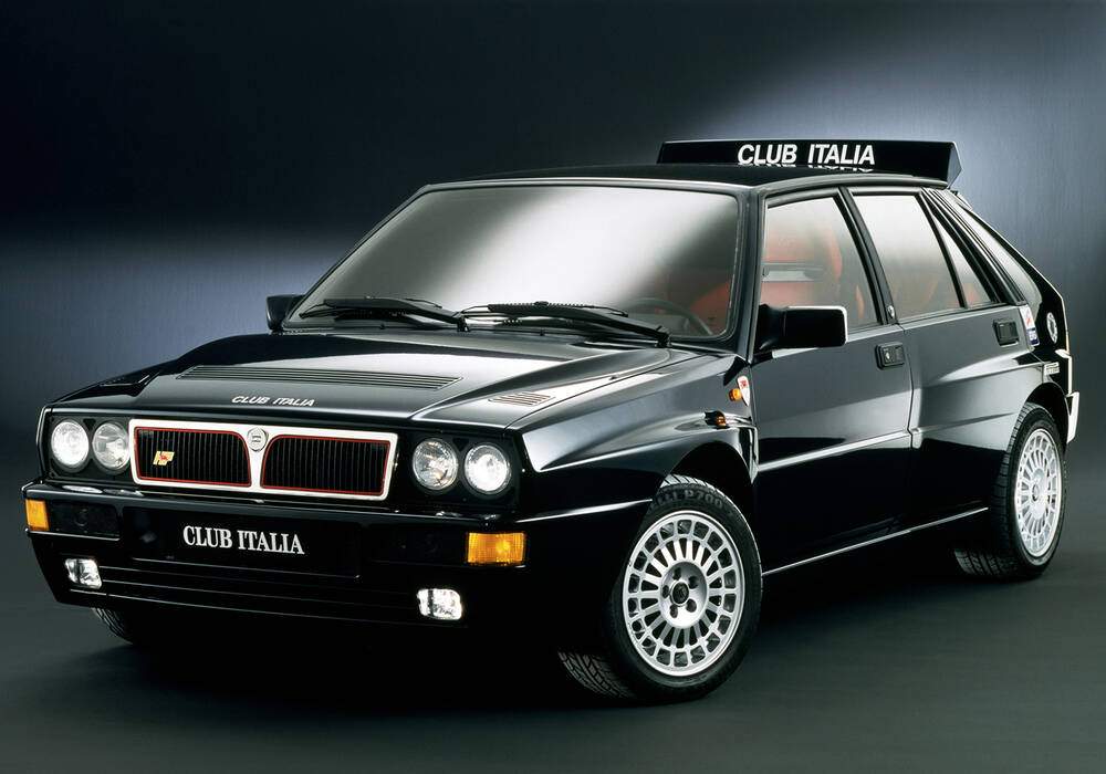 Fiche technique Lancia Delta HF Integrale Evoluzione (831) &laquo; Club Italia &raquo; (1992)