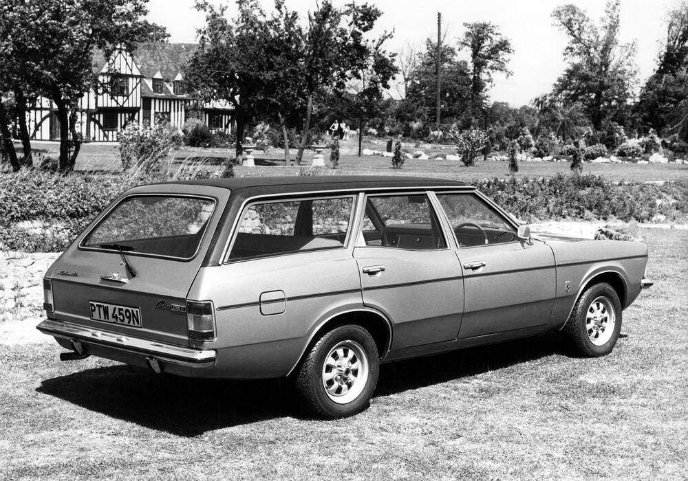 Fiche technique Ford Cortina III Estate 2.0 (1970-1976)