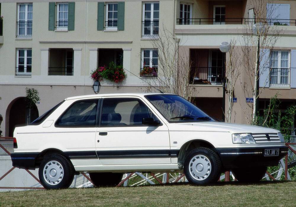 Fiche technique Peugeot 309 1.4i &laquo; Best Line &raquo; (1991)