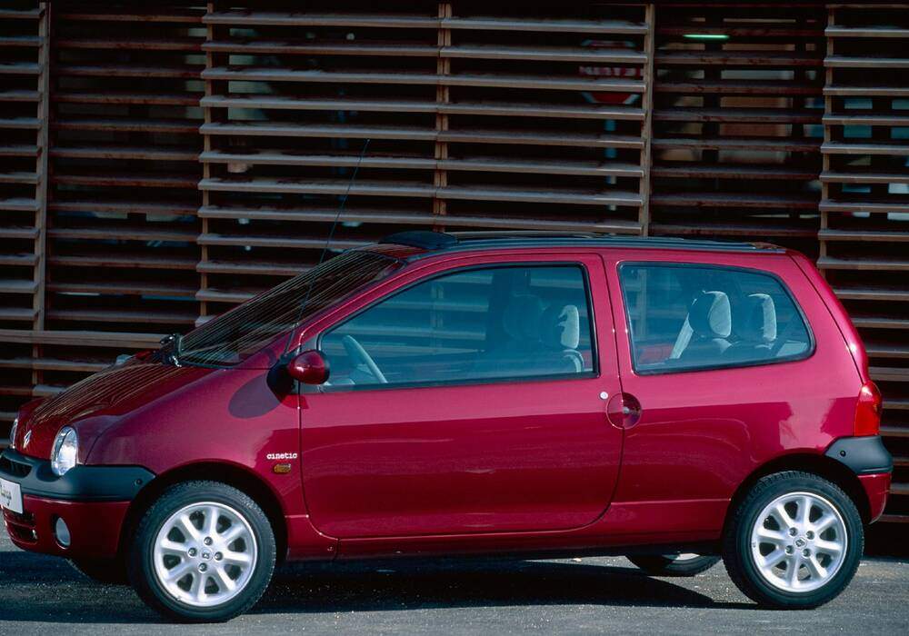 Fiche technique Renault Twingo 1.2 16v 75 &laquo; Cinetic &raquo; (2001)