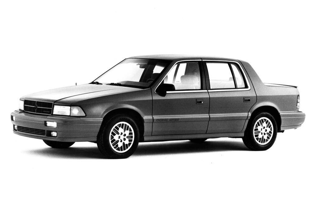 Fiche technique Dodge Spirit R/T (1991-1992)