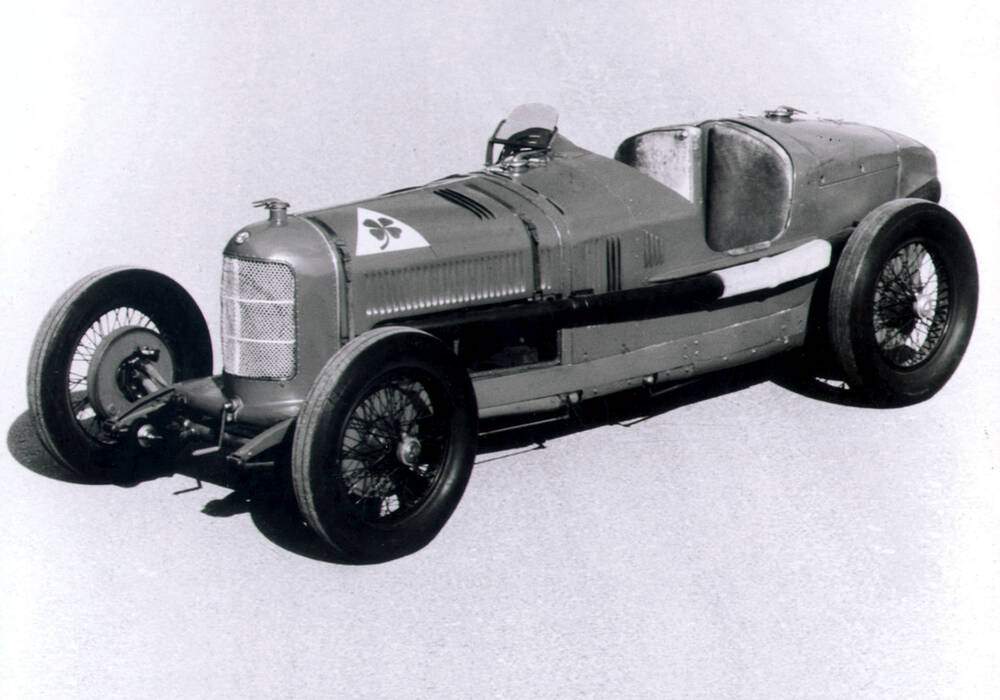 Fiche technique Alfa Romeo Tipo P2 (1924-1925)