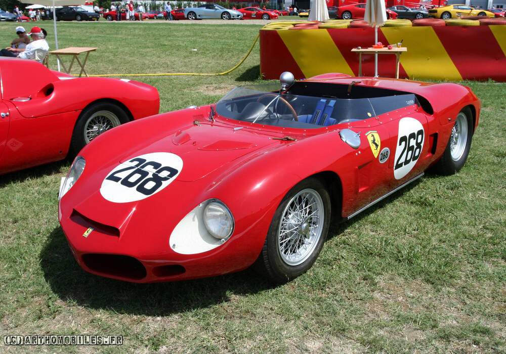 Fiche technique Ferrari 268 SP (1962)