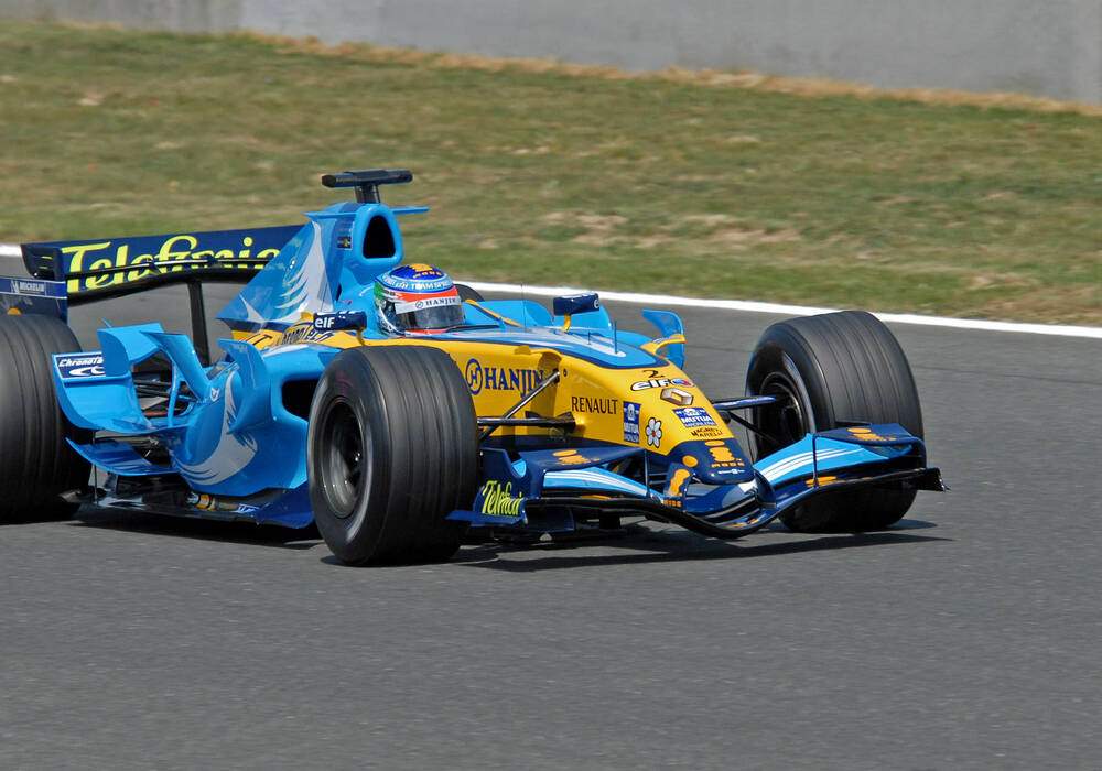 Fiche technique Renault F1 R26 (2006)