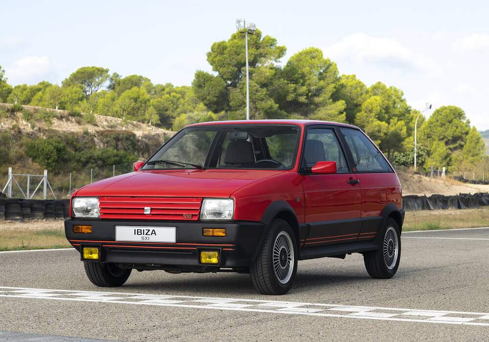 Fiche technique Seat Ibiza SXi (1988-1991)