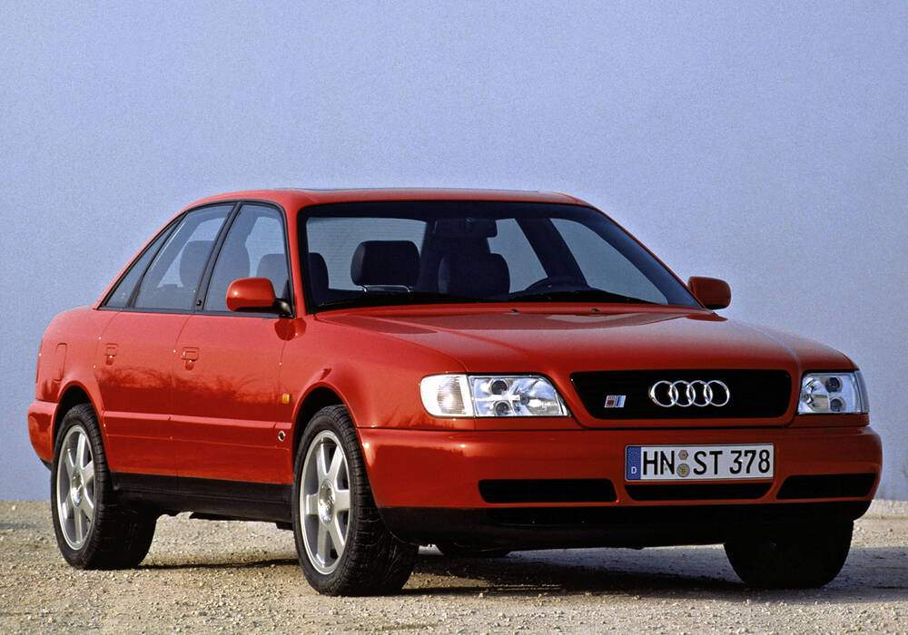 Fiche technique Audi S6 Plus (C4) (1996-1997)