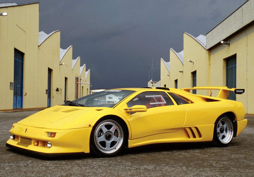 Fiche technique Lamborghini Diablo SE30 Jota &laquo; R &raquo; (1995)